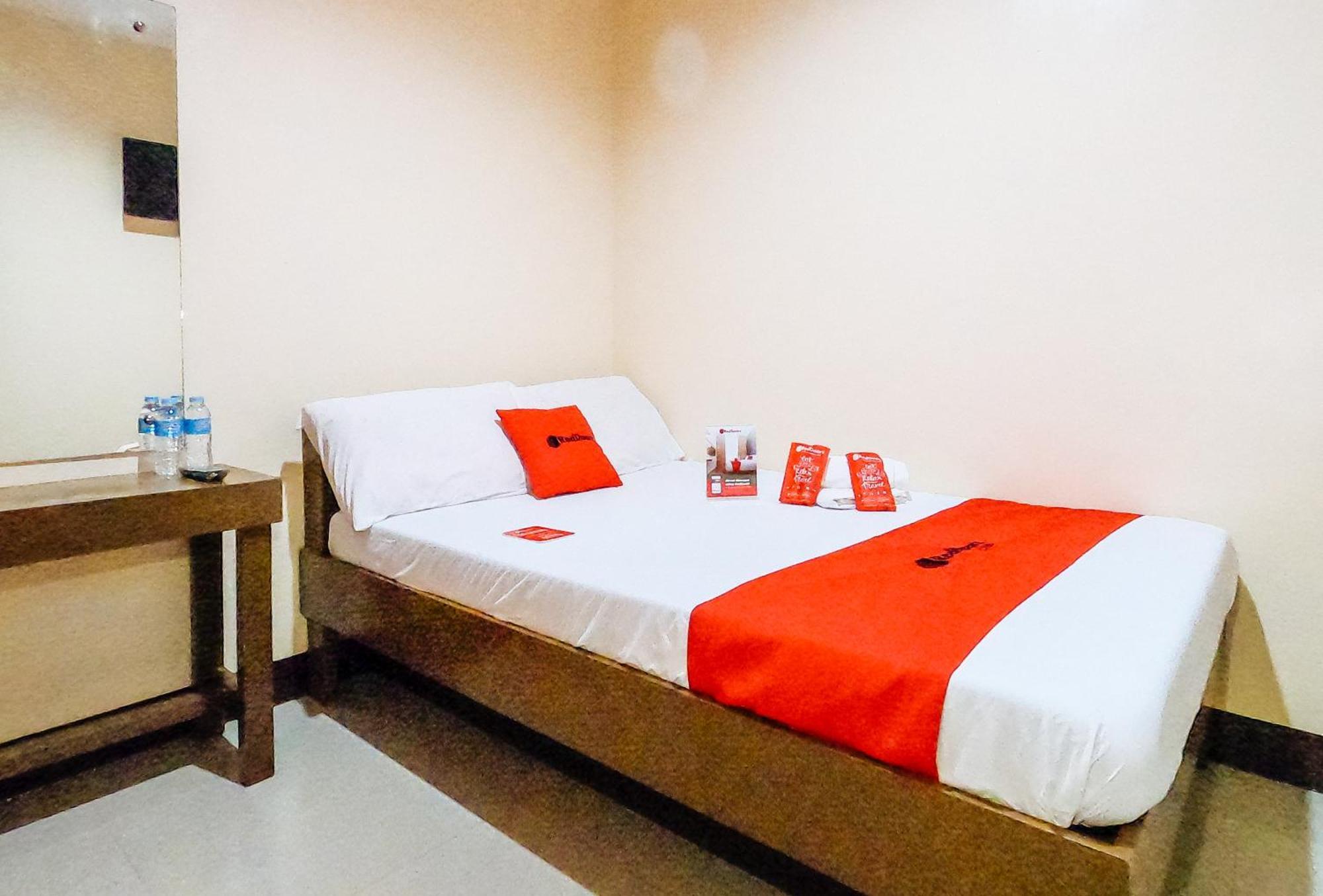 Reddoorz @ Pamaong Street Hotel Tagbilaran City Exterior foto